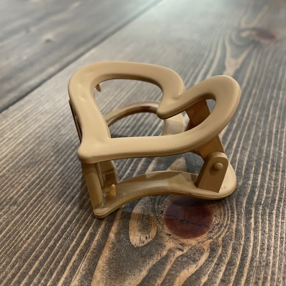 Cognac Heart Hair Claw Clip